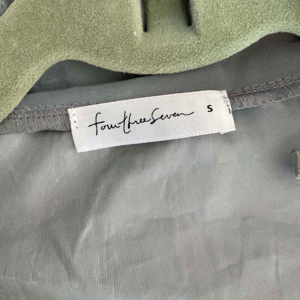 437 cropped reflector jacket. - Picture 3 of 3